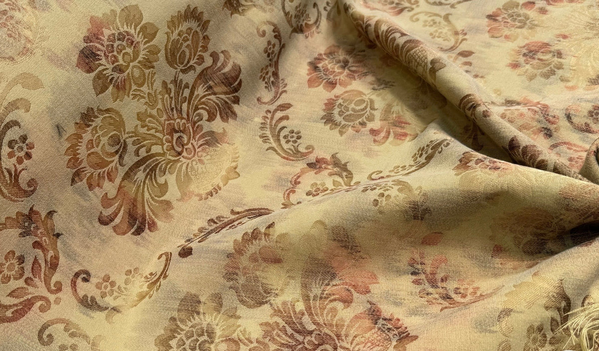 Tissu Jacquard Impérial Motifs Floraux